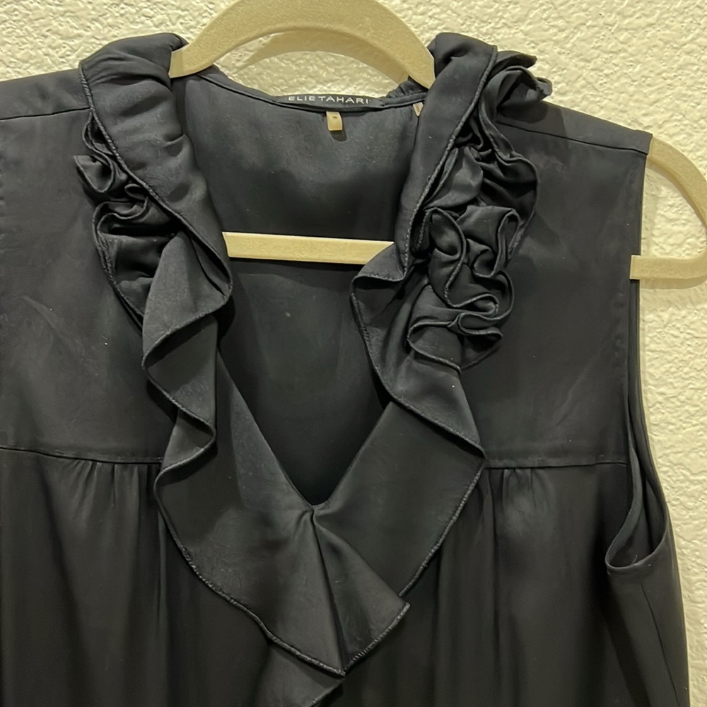 Elie Tahari Silk Black Slee Blouse with V-Neck Ruffled Collar and Front